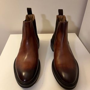 Barneys New York Men’s Chelsea boots - brand new
